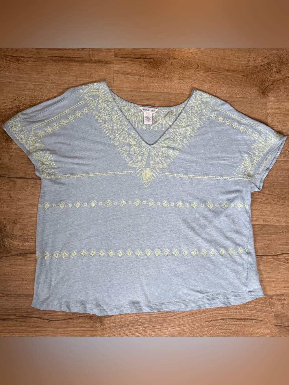 Sundance 100% Linen Pale Blue Embroidered V-Neck Women’s Top
